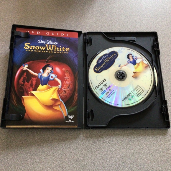 Snow White 2 disc DVD - Picture 3 of 3